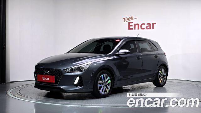 Hyundai i30 2018 — photo 1