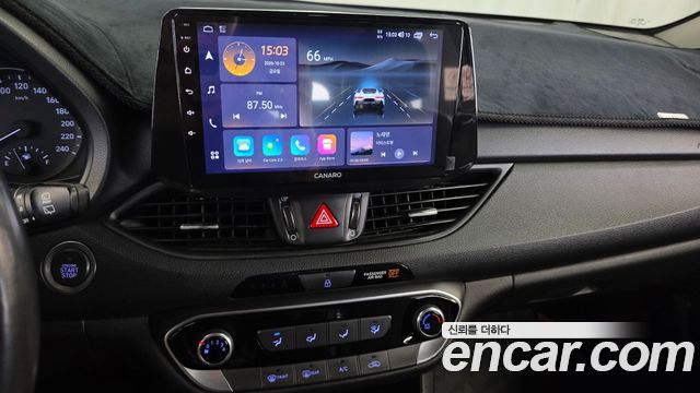 Hyundai i30 2018 — photo 14