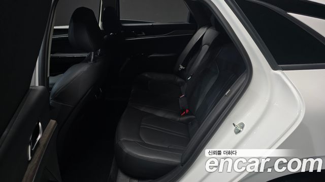 Kia K5 2023 — photo 18