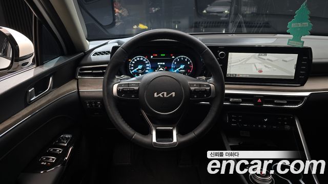 Kia K5 2023 — photo 19