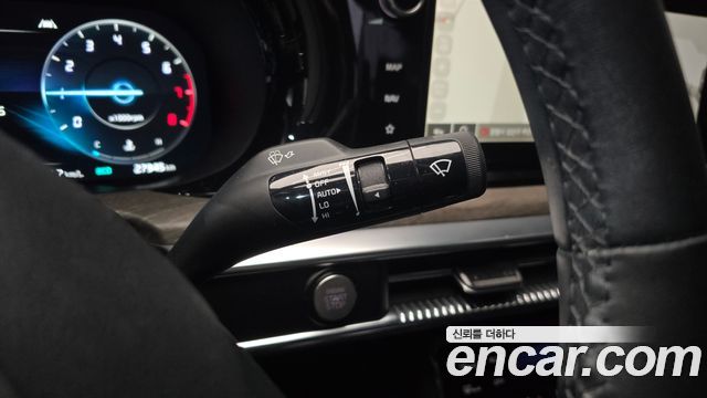 Kia K5 2023 — photo 23