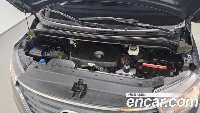 Hyundai Starex 2019 — photo 6