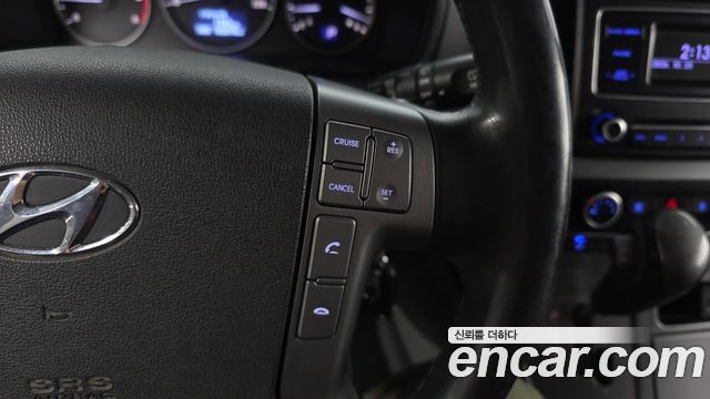 Hyundai Starex 2019 — photo 18