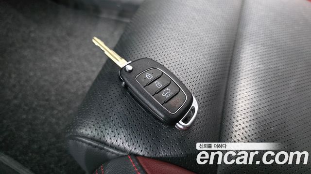 Hyundai AVANTE 2017 — photo 23