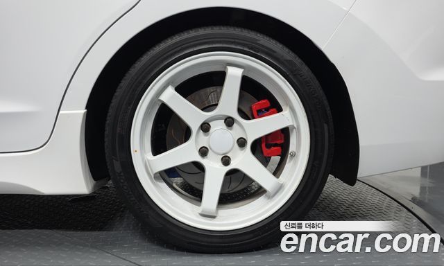 Hyundai AVANTE 2017 — photo 7