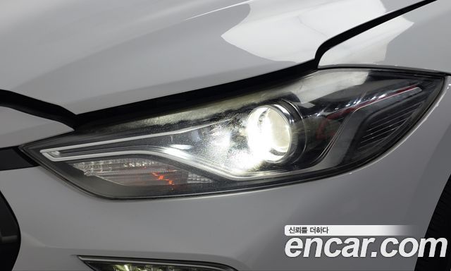 Hyundai AVANTE 2017 — photo 8