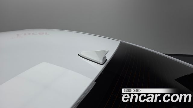 Hyundai AVANTE 2017 — photo 28