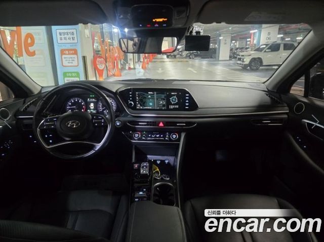 Hyundai Sonata 2022 — photo 10