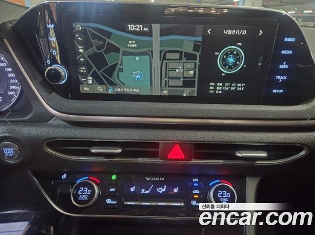 Hyundai Sonata 2022 — photo 11