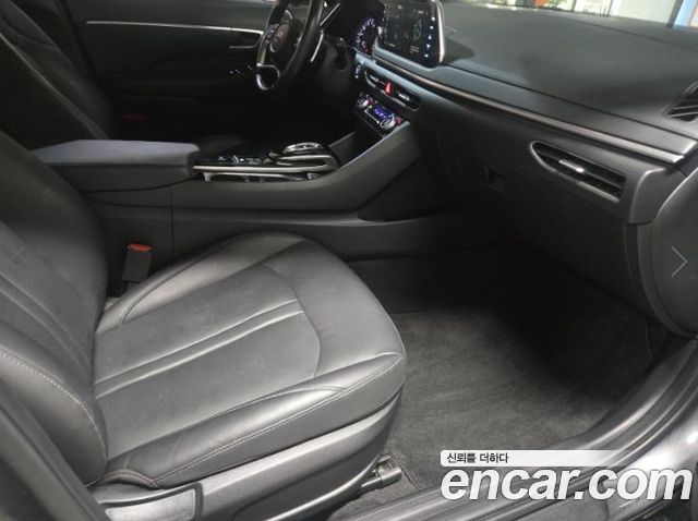 Hyundai Sonata 2022 — photo 14
