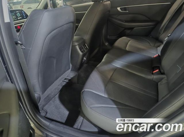 Hyundai Sonata 2022 — photo 15