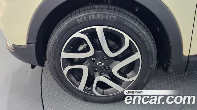 Renault Korea QM3 2017 — photo 5