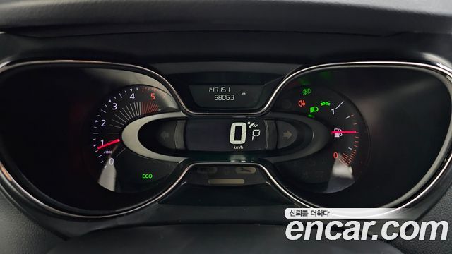 Renault Korea QM3 2017 — photo 11