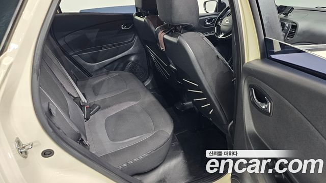 Renault Korea QM3 2017 — photo 17