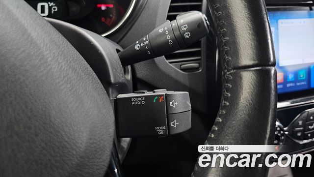Renault Korea QM3 2017 — photo 21