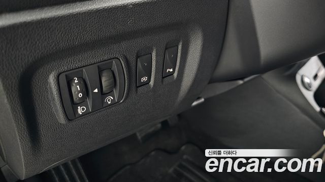 Renault Korea QM3 2017 — photo 25