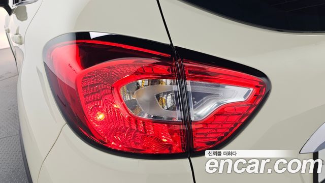 Renault Korea QM3 2017 — photo 9