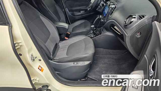 Renault Korea QM3 2017 — photo 16