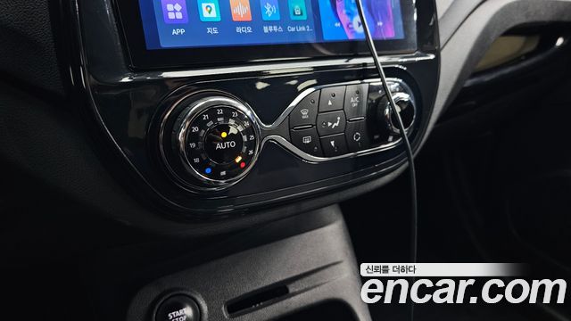 Renault Korea QM3 2017 — photo 29