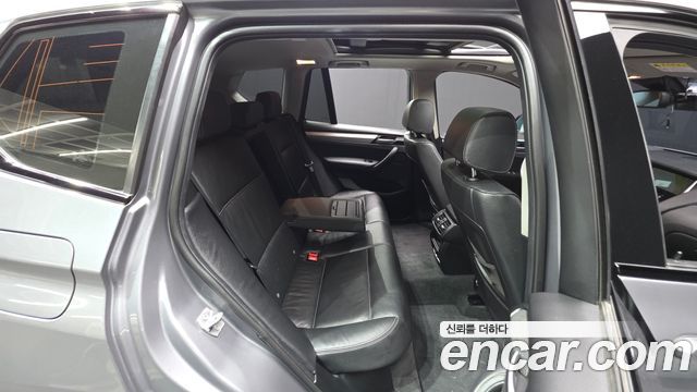 BMW X3 2017 — photo 23