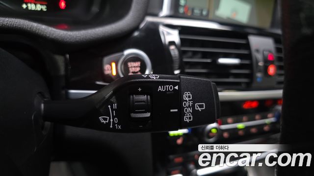 BMW X3 2017 — photo 35