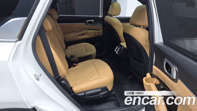 Kia Sorento 2023 — photo 17
