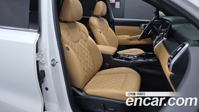 Kia Sorento 2023 — photo 16