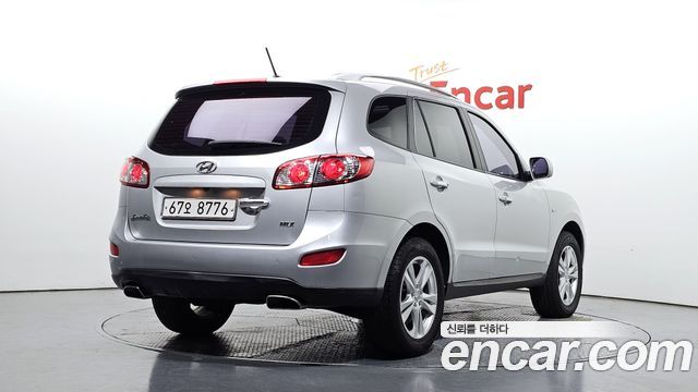 Hyundai Santafe 2011 — photo 2
