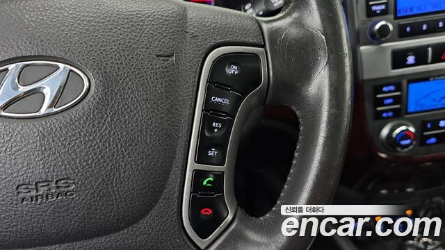 Hyundai Santafe 2011 — photo 17