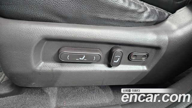 Hyundai Santafe 2011 — photo 18