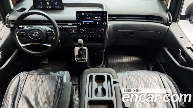 Hyundai Staria 2022 — photo 10