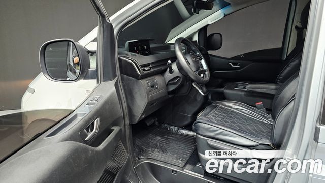 Hyundai Staria 2022 — photo 13