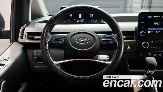 Hyundai Staria 2022 — photo 19