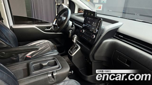 Hyundai Staria 2022 — photo 23
