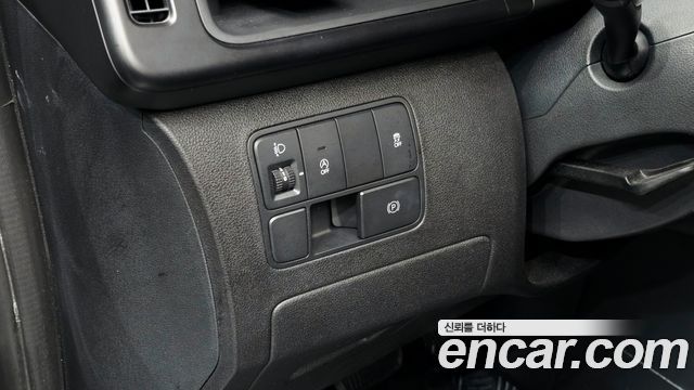Hyundai Staria 2022 — photo 26