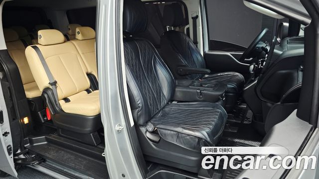 Hyundai Staria 2022 — photo 16