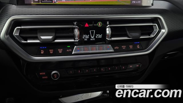 BMW X3 2022 — photo 30