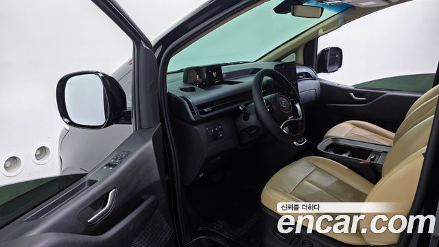 Hyundai Staria 2023 — photo 11