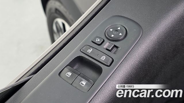 Hyundai Staria 2023 — photo 12