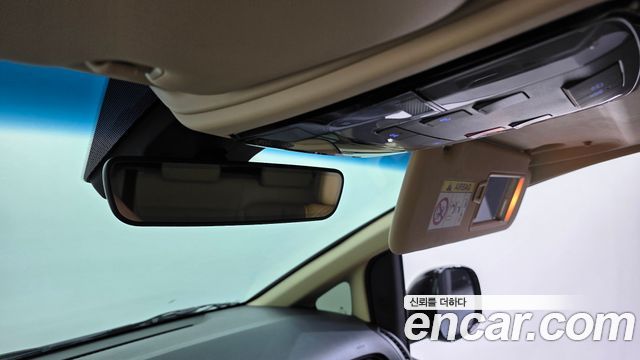 Hyundai Staria 2023 — photo 15