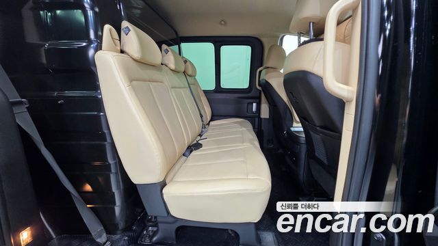 Hyundai Staria 2023 — photo 19