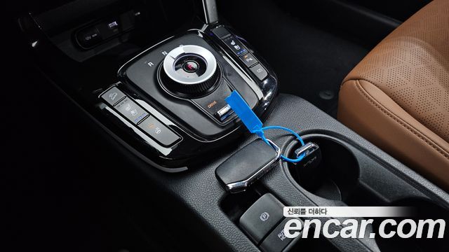 Kia Seltos 2023 — photo 12