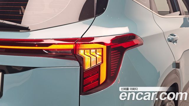 Kia Seltos 2023 — photo 9