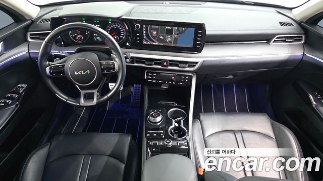 Kia K5 2023 — photo 10
