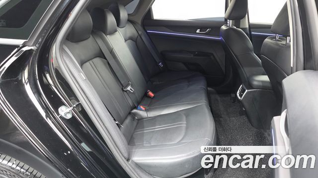 Kia K5 2023 — photo 18