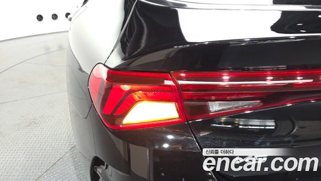 Kia K5 2023 — photo 9