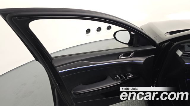 Kia K5 2023 — photo 14