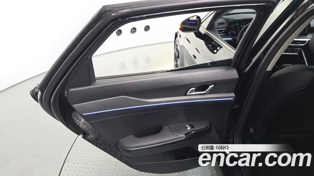 Kia K5 2023 — photo 15