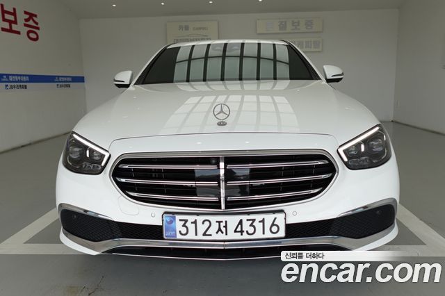 Mercedes-Benz E-Class 2021 — photo 3