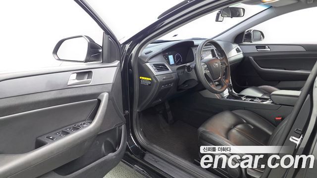 Hyundai Sonata 2017 — photo 11